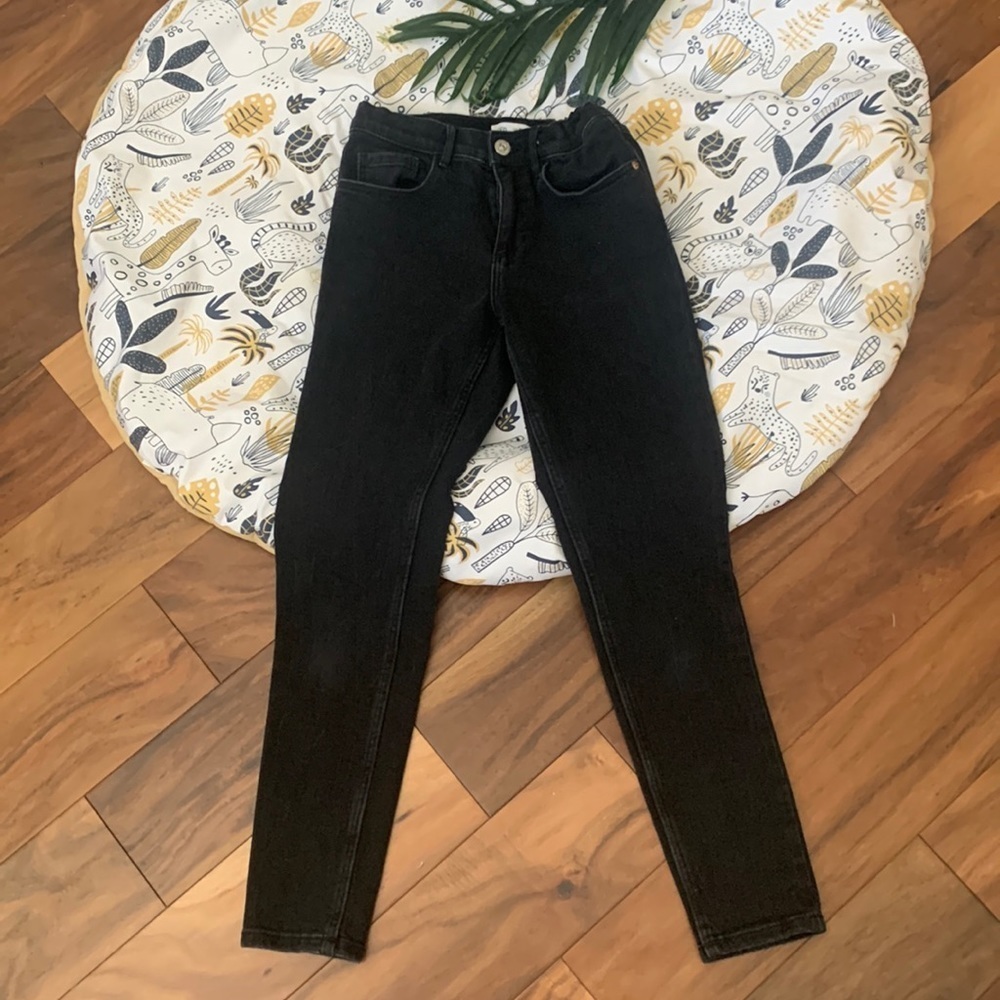 Zara Girls 11-12 High Rise Skinny‎ Jeans.